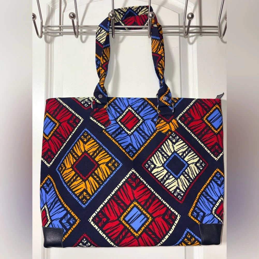 👜 JoyceGrace Handmade African Print Tote Bag | Artisan Medium Tote - Picture 5 of 8